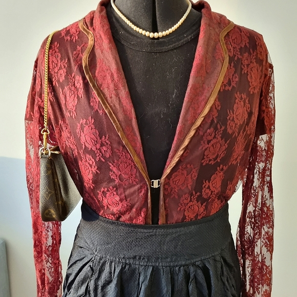 Vintage Red Lace Shirt - Picture 2 of 8